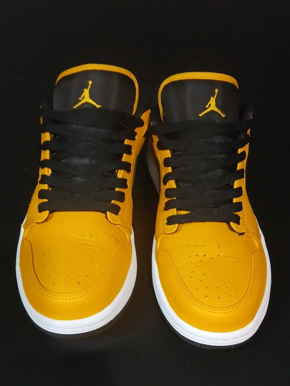 Nike Air Jordan 1 Low Retro  'University Gold' ,Mens Size-8.5 100% AUTHENTIC!